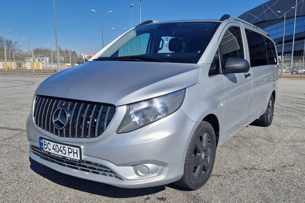 Оренда мінівена Mercedes Vito ціна у Львові