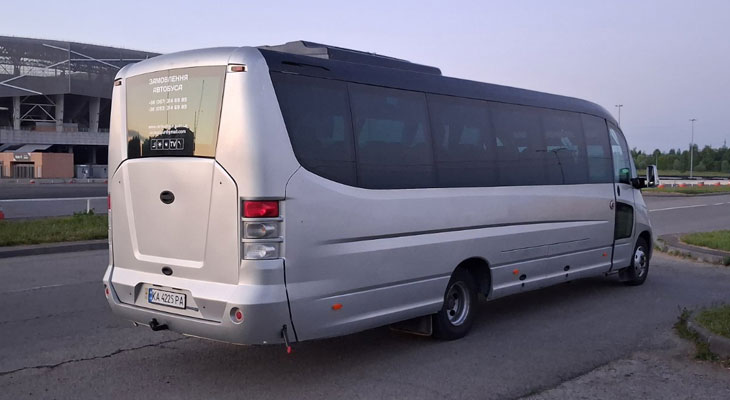 Оренда автобуса Мерседес Sunrider у Львові